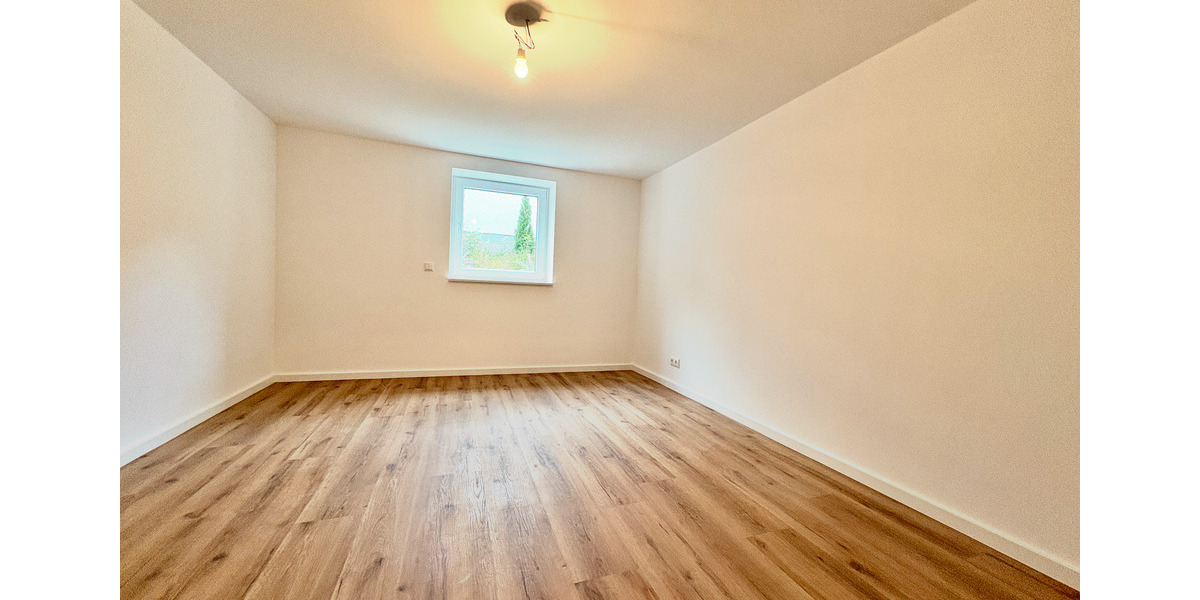 Erdgeschoßwohnung Frankfurt am Main Ginnheim - 2 Zimmer, 80 m&sup2;, 1.435&euro; | Angebot:24750591