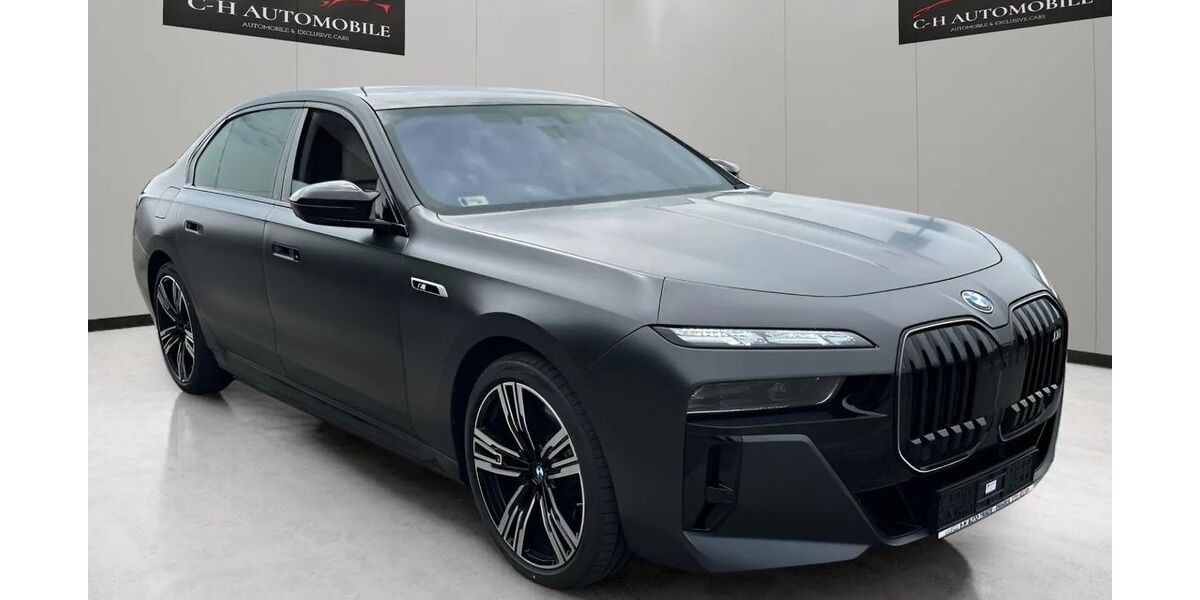 BMW M760 9.400 km 142.000 &euro; Friedberg 61169