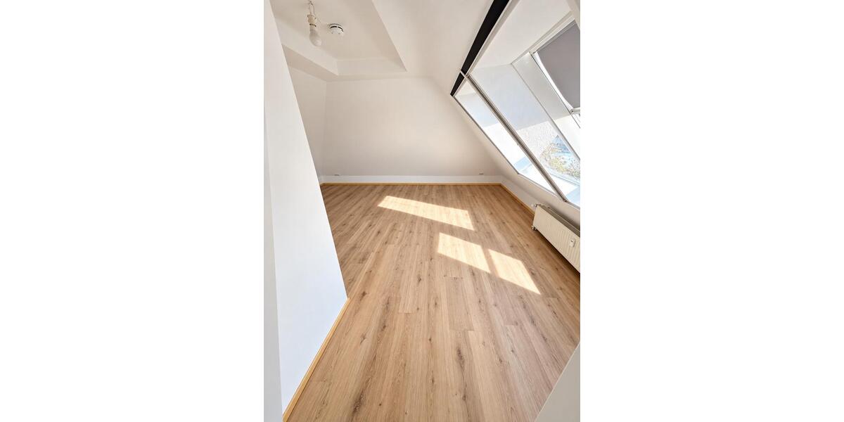 Dachgeschoßwohnung Frankfurt am Main Bergen-Enkheim - 2 Zimmer, 50 m&sup2;, 1.050&euro; | Angebot:27630713