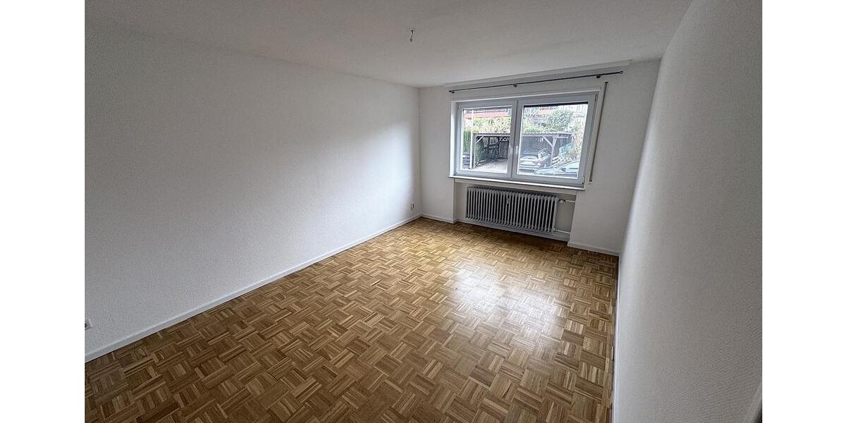 Erdgeschoßwohnung Dreieich - 4 Zimmer, 120 m&sup2;, 1.700&euro; | Angebot:23403248
