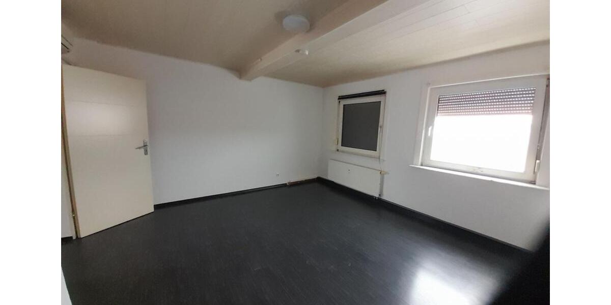 Einfamilienhaus Freigericht - 9 Zimmer, 170 m&sup2;, 299.000&euro; | Angebot:24653228