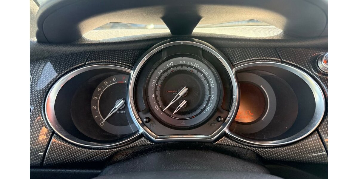 Citroen DS3 1.6 SportChic 64.010 km 5.499 &euro; Frankfurt 60386