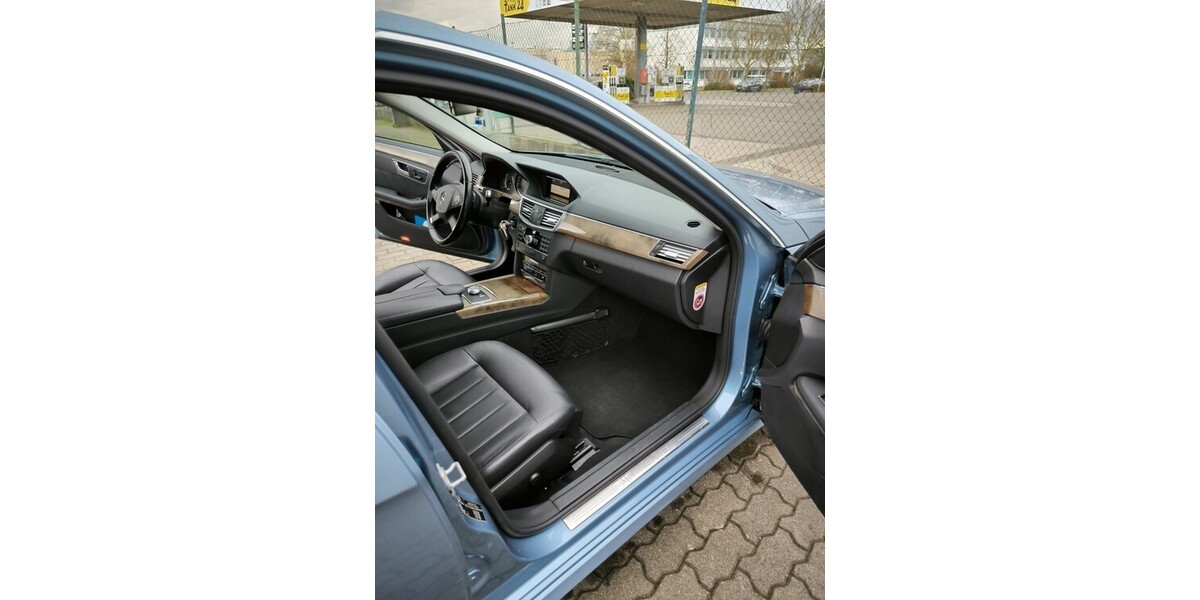 Mercedes-Benz E350 CDI 177.345 km 12.000 &euro; Karben 61184