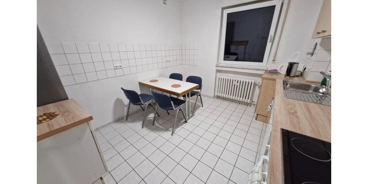 Etagenwohnung Frankfurt am Main Rödelheim - 15 Zimmer, 150 m&sup2;, 590&euro; | Angebot:25923530