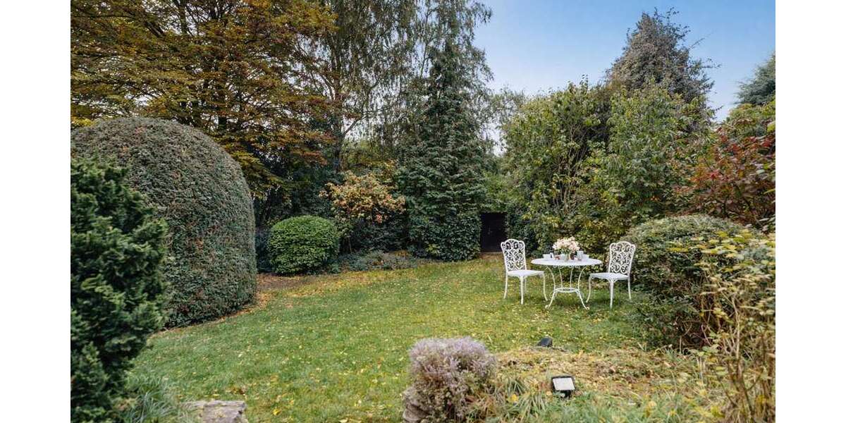 Einfamilienhaus Frankfurt am Main Eschersheim - 8 Zimmer, 254 m&sup2;, 770.000&euro; | Angebot:25466558