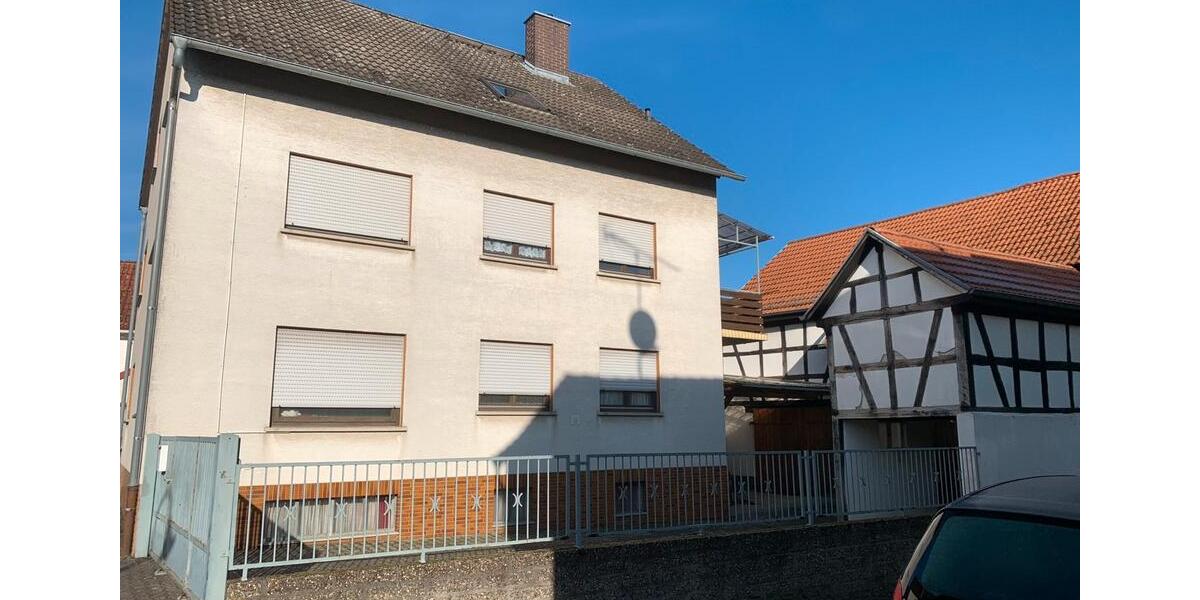 Mehrfamilienhaus, Wohnhaus Friedberg (Hessen) - 8 Zimmer, 200 m&sup2;, 485.000&euro; | Angebot:24827447