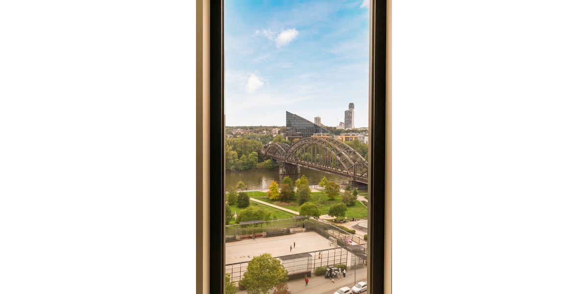 Etagenwohnung Frankfurt am Main Ostend - 2 Zimmer, 69 m&sup2;, 2.680&euro; | Angebot:24895339