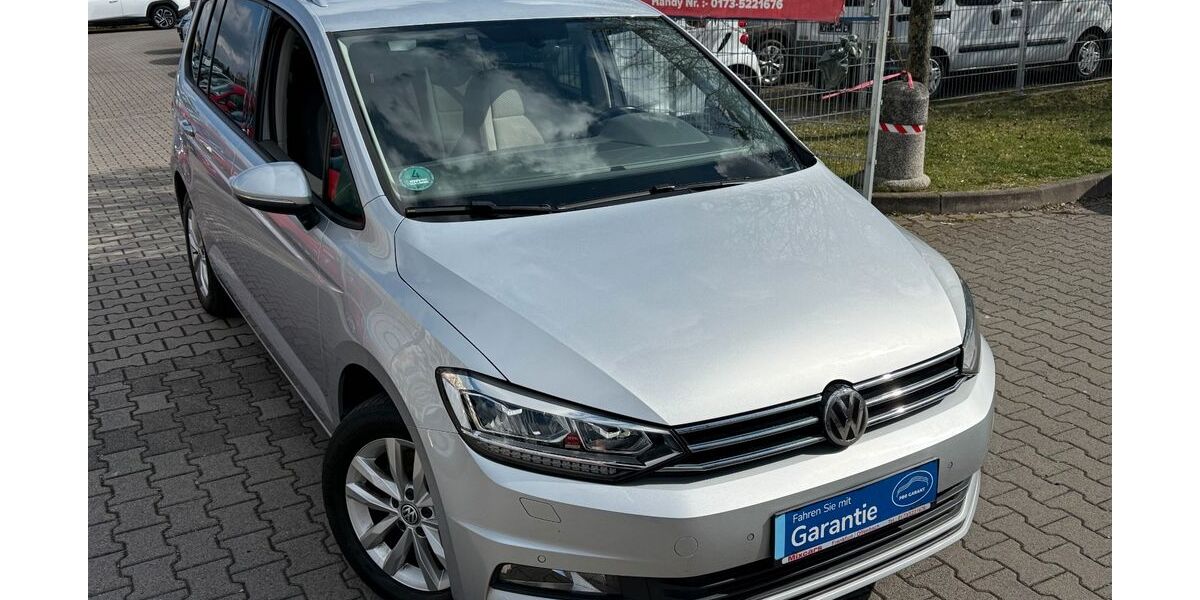 VW Touran 97.684 km 16.450 &euro; Offenbach 63071