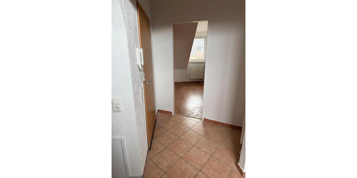 Dachgeschoßwohnung Bad Vilbel - 2 Zimmer, 60 m&sup2;, 650&euro; | Angebot:25943866