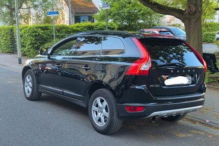 Volvo XC60 240.000 km 10.100 &euro; Frankfurt am Main 60386