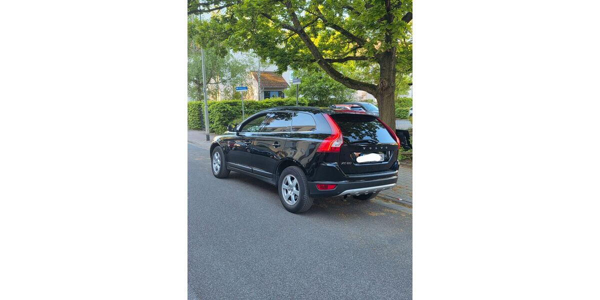 Volvo XC60 240.000 km 10.100 &euro; Frankfurt am Main 60386