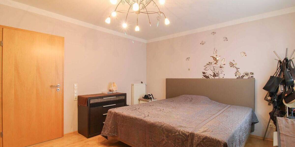 Reihenendhaus Frankfurt am Main Schwanheim - 5 Zimmer, 145 m&sup2;, 949.000&euro; | Angebot:25970292