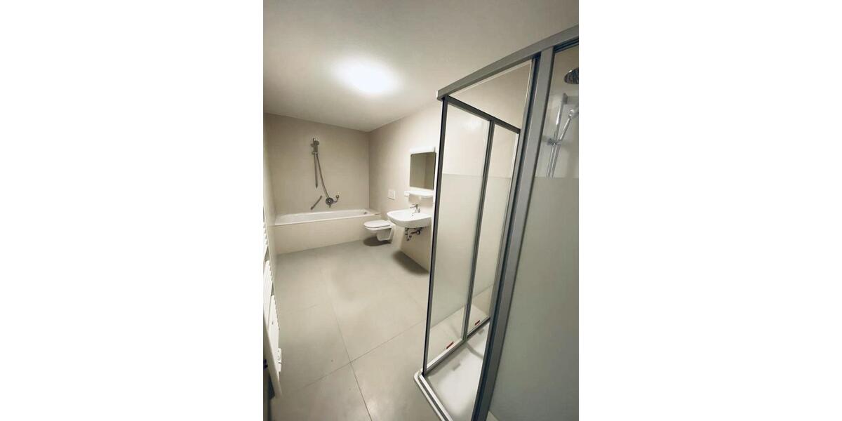 Etagenwohnung Frankfurt am Main Oberrad - 4 Zimmer, 116 m&sup2;, 1.800&euro; | Angebot:26042004