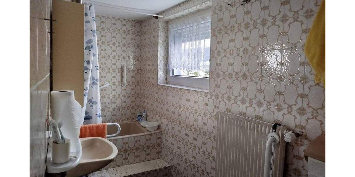 Doppelhaushälfte Stockstadt am Main - 9 Zimmer, 169 m&sup2;, 432.000&euro; | Angebot:25755154