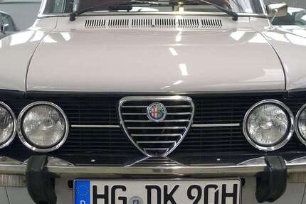 Alfa Romeo Giulia 6.365 km 22.950 &euro; Frankfurt am Main 60388