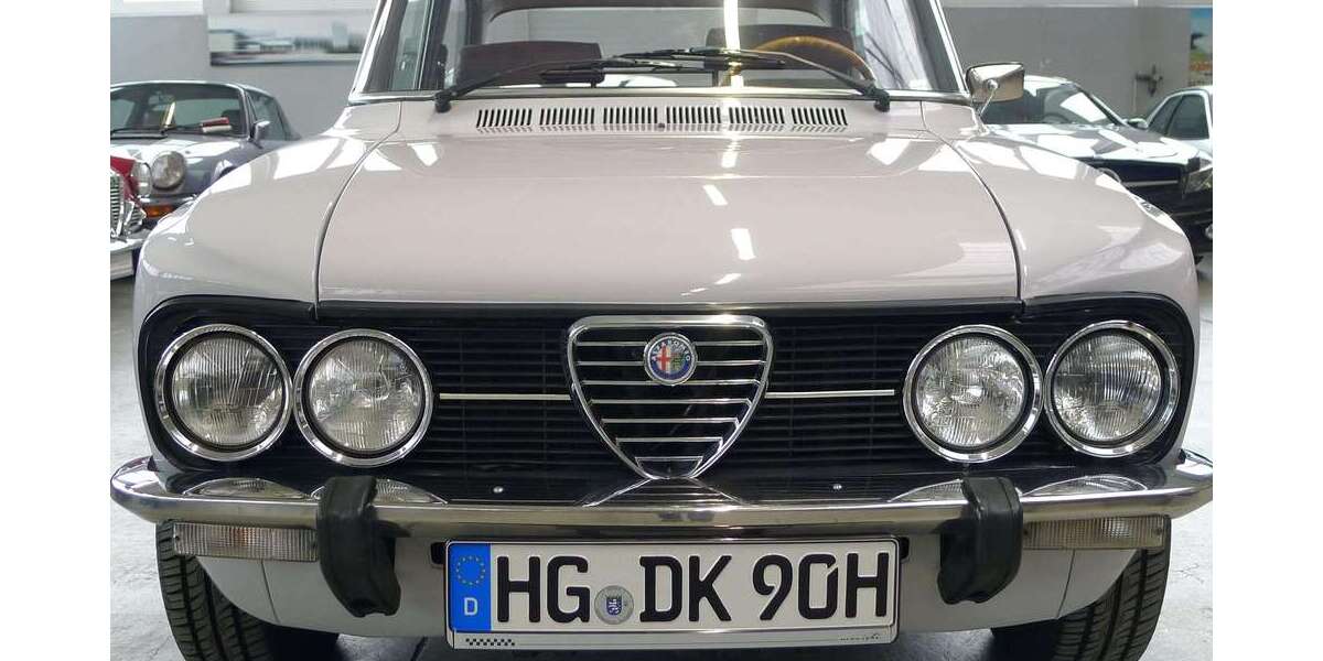 Alfa Romeo Giulia 6.365 km 22.950 &euro; Frankfurt am Main 60388