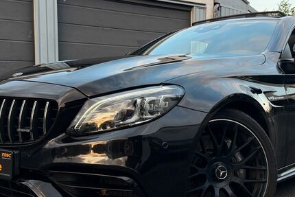Mercedes-Benz C 63 AMG 80.000 km 59.950 &euro; Bad-Homburg,in der Nähe Frankfurt am Main 61350