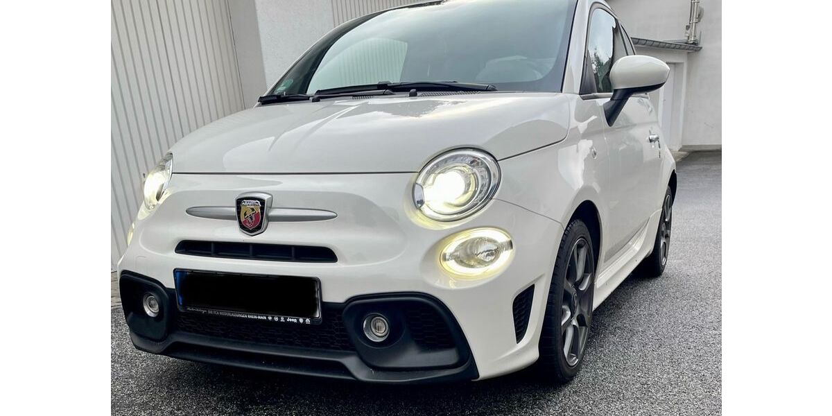 Abarth 595 55.000 km 13.499 &euro; Frankfurt am Main 65936