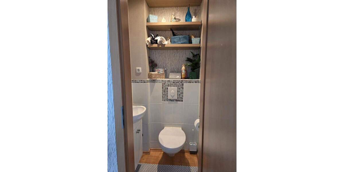 Reihenmittelhaus Aschaffenburg Innenstadt - 6 Zimmer, 152 m&sup2;, 650.000&euro; | Angebot:25698047