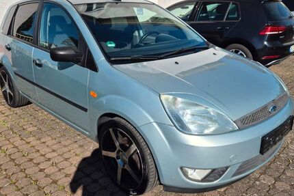 Ford Fiesta 193.725 km 799 &euro; Hainburg 63512