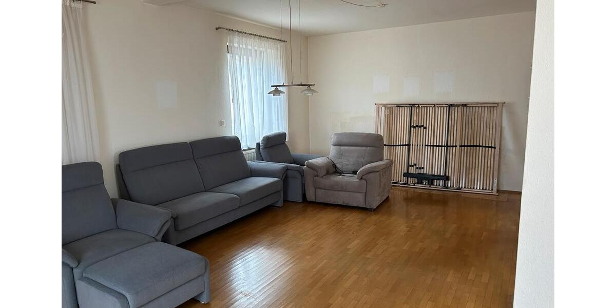Etagenwohnung Frankfurt am Main Ost - 3 Zimmer, 86 m&sup2;, 1.300&euro; | Angebot:25965240