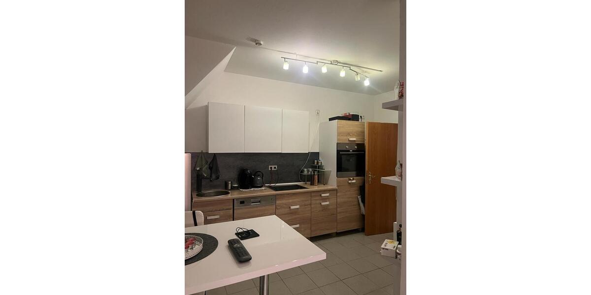 Dachgeschoßwohnung Florstadt - 2 Zimmer, 80 m&sup2;, 900&euro; | Angebot:25756788