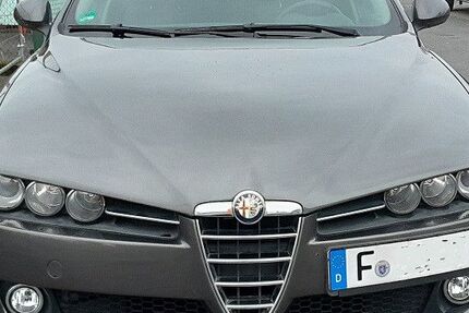 Alfa Romeo 159 118.000 km 3.000 &euro; Frankfurt 60529