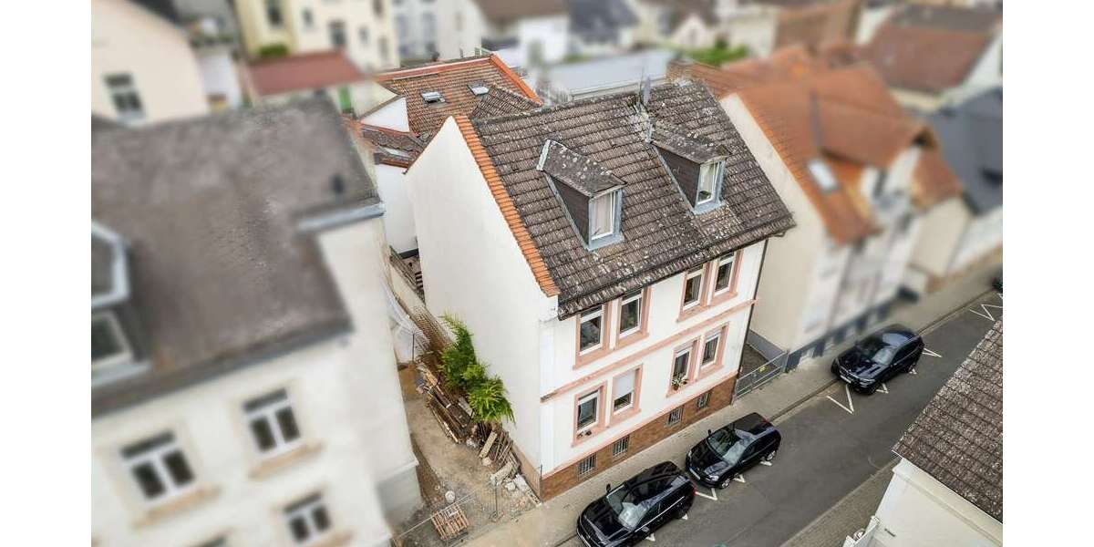 Einfamilienhaus Bad Nauheim - 8 Zimmer, 170 m&sup2;, 419.000&euro; | Angebot:24033822