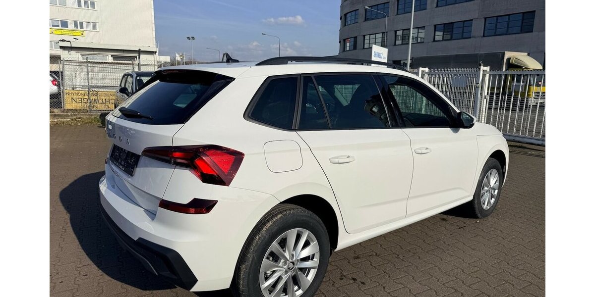 Skoda Kamiq 1.0 TSI DSG Selection/Kamera/Mod2026 5.477 km 22.999 &euro; Frankfurt 60386