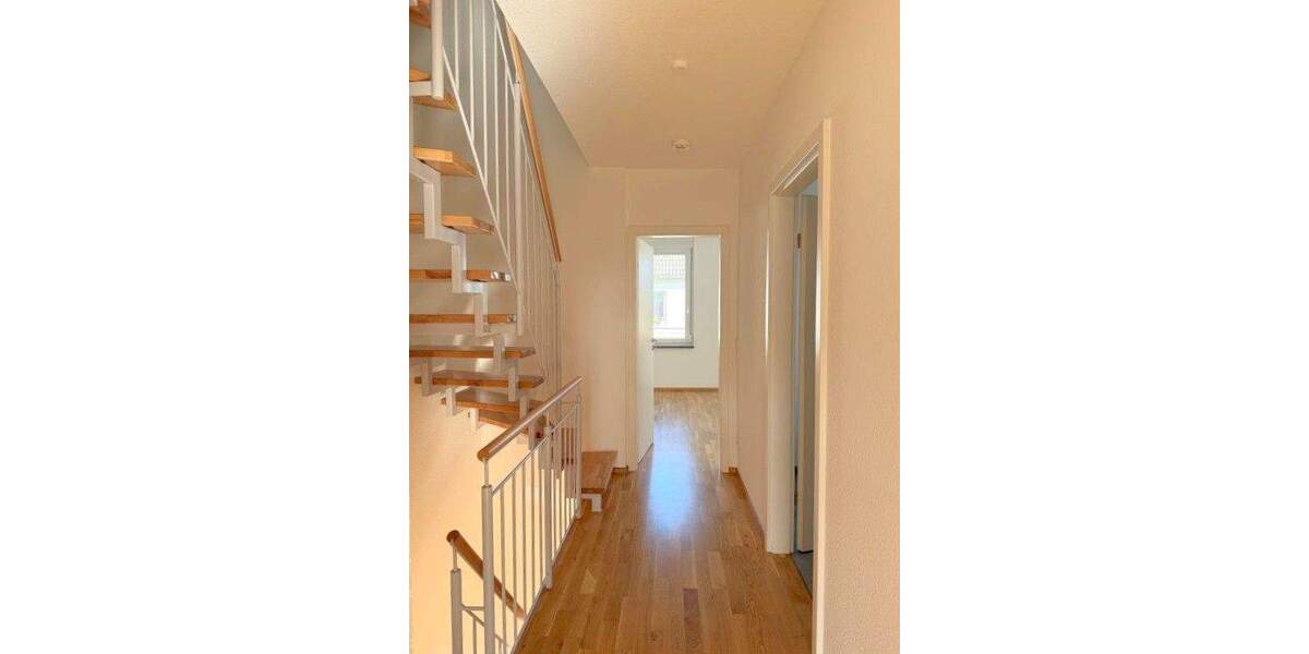 Reihenendhaus Frankfurt am Main Harheim - 5 Zimmer, 156 m&sup2;, 2.600&euro; | Angebot:25768507