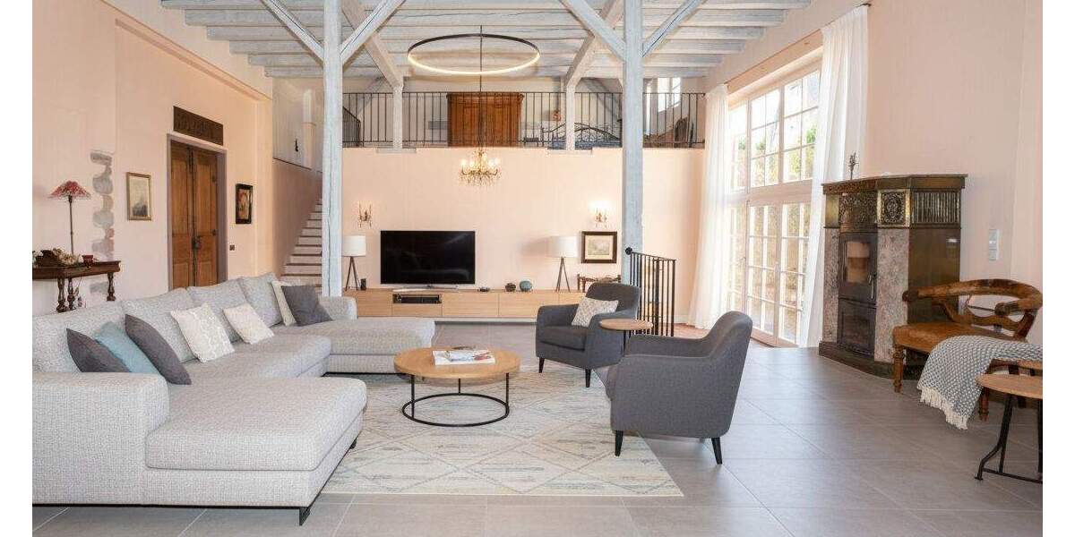 Einfamilienhaus Dietzenbach - 8 Zimmer, 404 m&sup2;, 1.100.000&euro; | Angebot:25689000