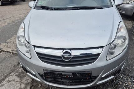 Opel Corsa 190.000 km 1.990 &euro; Frankfurt am Main 60326