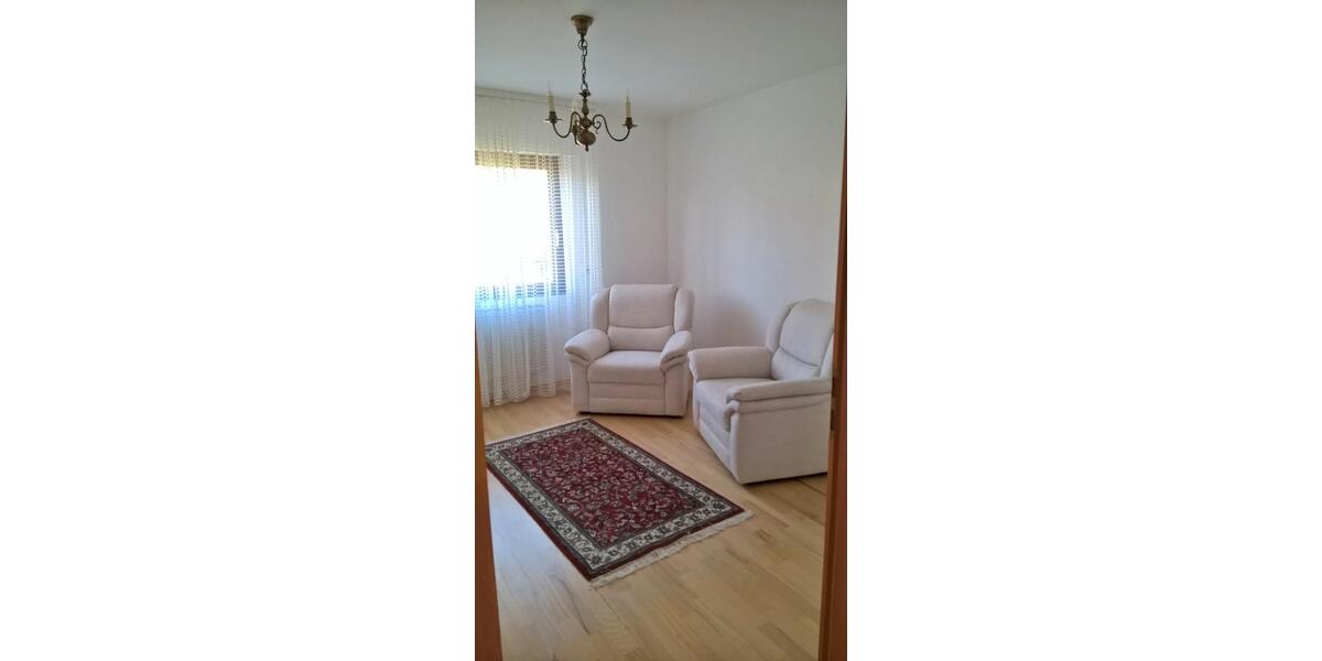 Bungalow Babenhausen - 6 Zimmer, 156 m&sup2;, 1.650&euro; | Angebot:26204044