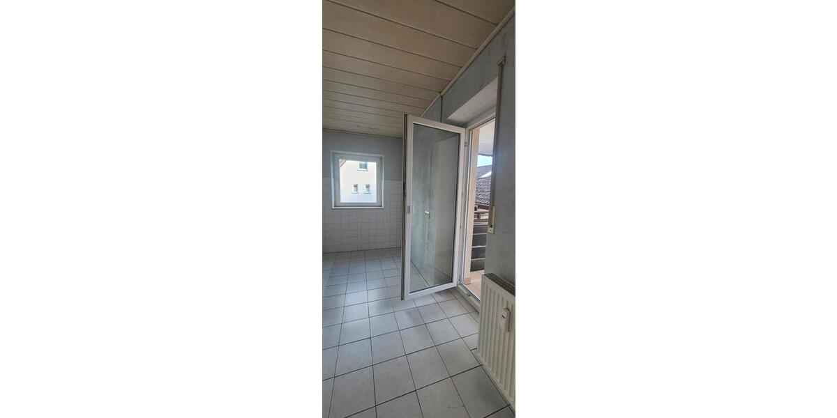 Erdgeschoßwohnung Hösbach - 3 Zimmer, 86 m&sup2;, 950&euro; | Angebot:25979883