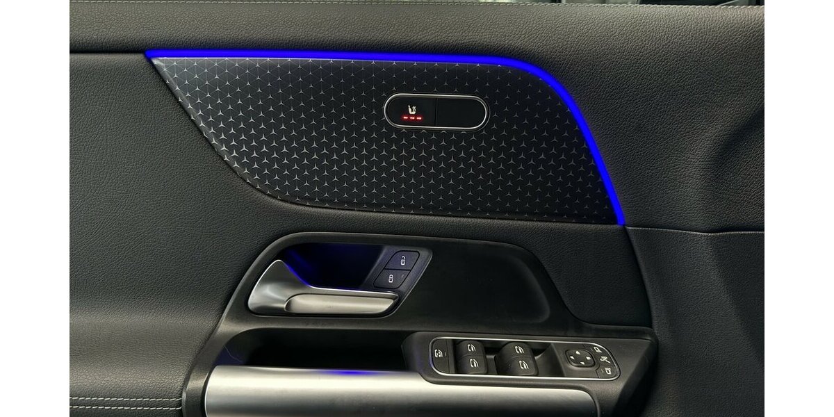 Mercedes-Benz EQA 350 4Matic AMG ADVANCED+ DISTRONIC-PANO-AHK 22.271 km 42.989 &euro; Groß-Umstadt 64823