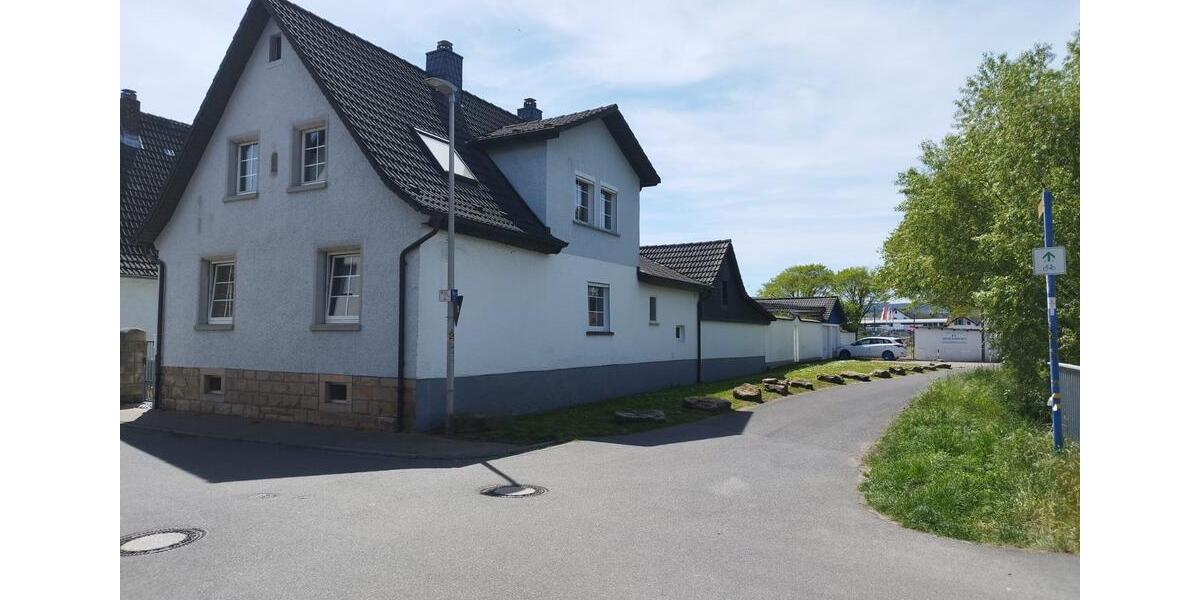 Einfamilienhaus Großostheim - 9 Zimmer, 250 m&sup2;, 585.000&euro; | Angebot:26443844