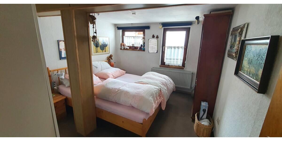 Doppelhaushälfte Langenselbold - 5 Zimmer, 136 m&sup2;, 219.000&euro; | Angebot:26585300