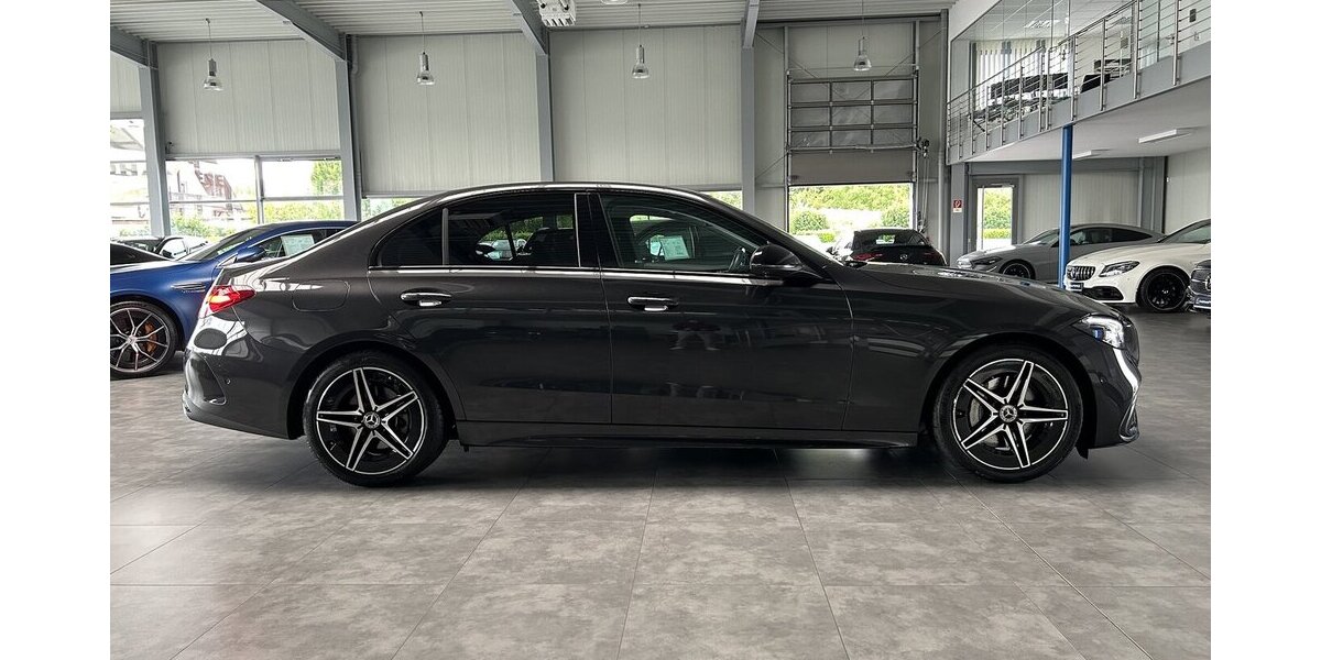 Mercedes-Benz C 300 d EDITION AMG DISTRONIC-PANO-AHK-BURMESTER 24.917 km 50.398 &euro; Groß-Umstadt 64823
