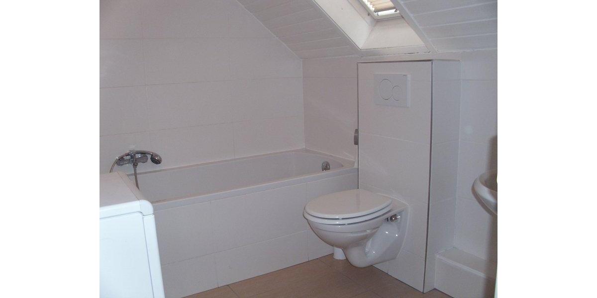 Dachgeschoßwohnung Langenselbold - 2 Zimmer, 40 m&sup2;, 440&euro; | Angebot:26138175