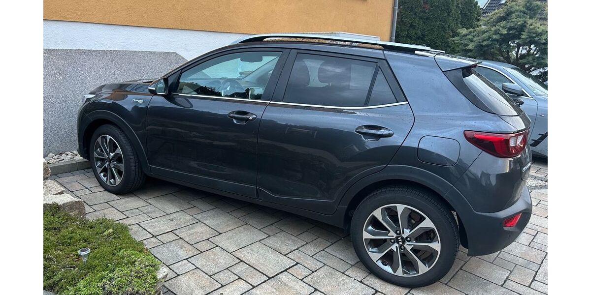 Kia Stonic 86.500 km 9.500 &euro; Biebergemünd 63599