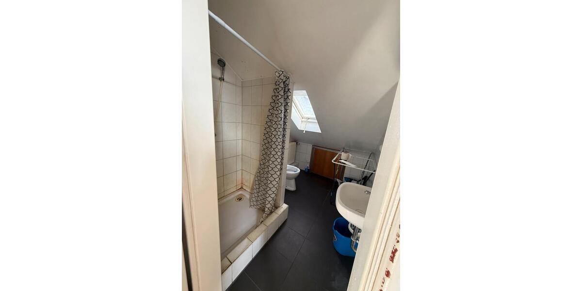 Reihenhaus Frankfurt am Main Rödelheim - 6 Zimmer, 180 m&sup2;, 3.800&euro; | Angebot:25335169