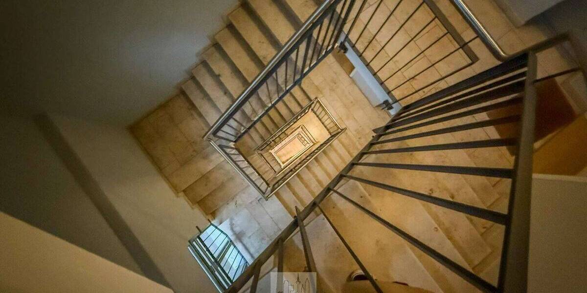 Etagenwohnung Frankfurt am Main Bahnhofsviertel - 2 Zimmer, 91 m&sup2;, 819.000&euro; | Angebot:25985273