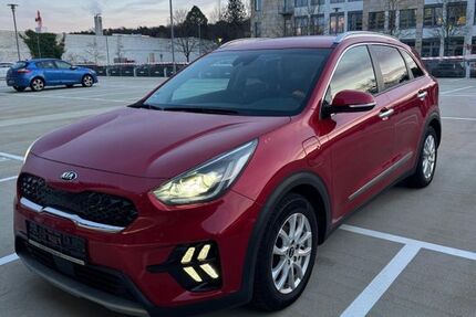 Kia Niro 90.000 km 16.750 &euro; Dietzenbach 63128
