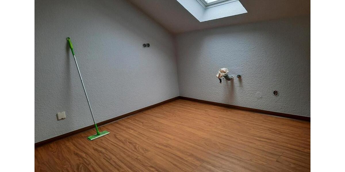 Dachgeschoßwohnung Frankfurt am Main Oberrad - 1 Zimmer, 42 m&sup2;, 950&euro; | Angebot:25968063