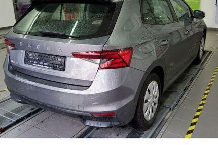 Skoda Fabia 40.573 km 17.450 &euro; Frankfurt 60326