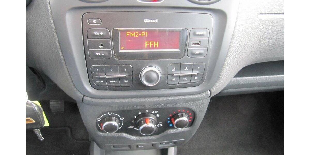 Dacia Lodgy Essential 7-Sitze + Insp. TÜV+ AU+ NEU + 138.948 km 7.245 &euro; Schwalbach/Taunus 65824