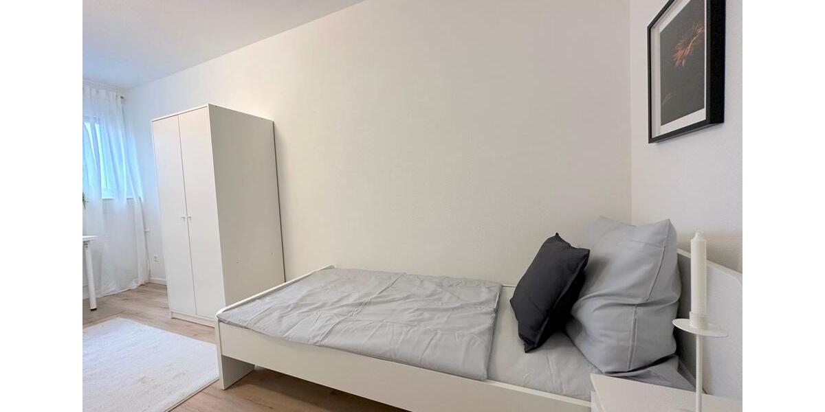 Etagenwohnung Frankfurt am Main Eschersheim - 1 Zimmer, 25 m&sup2;, 580&euro; | Angebot:23875216