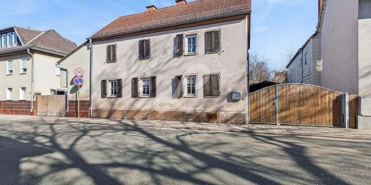 Einfamilienhaus Karben / Klein-Karben Klein-Karben - 6 Zimmer, 120 m&sup2;, 250.000&euro; | Angebot:25702318