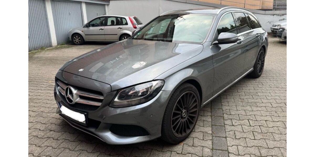 Mercedes-Benz C 180 132.000 km 12.990 &euro; Altenstadt 63674
