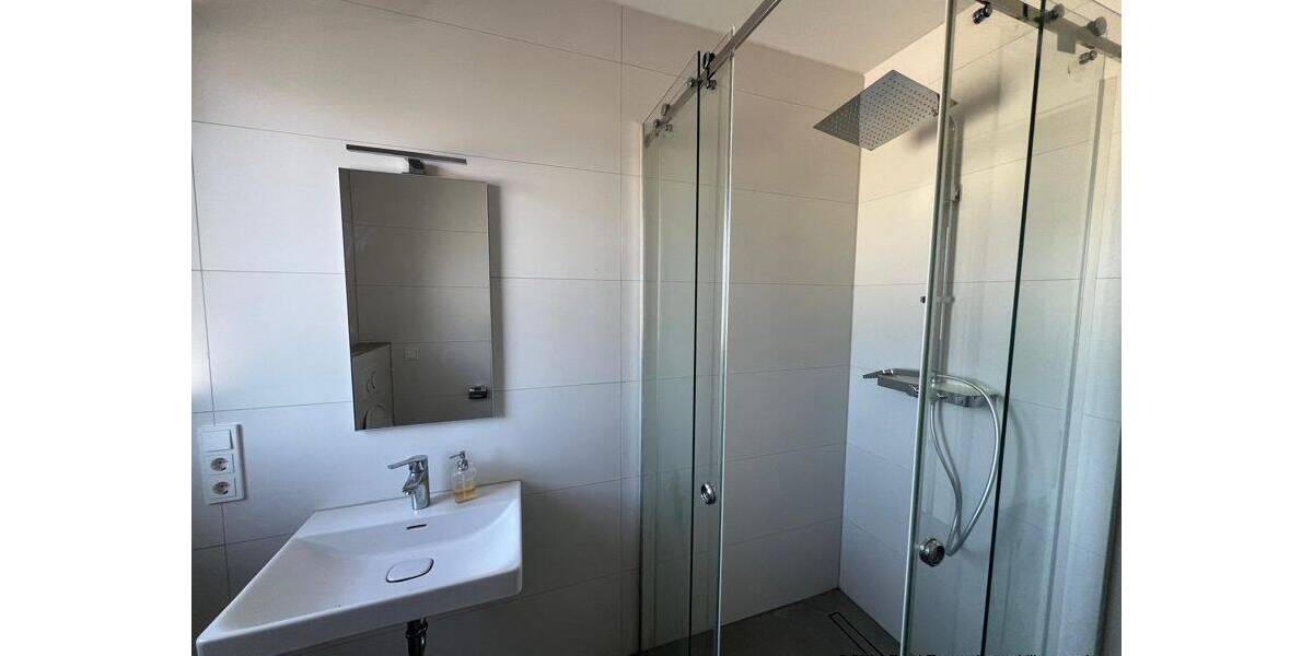 Etagenwohnung Mühlheim - 3 Zimmer, 85 m&sup2;, 1.350&euro; | Angebot:26358377